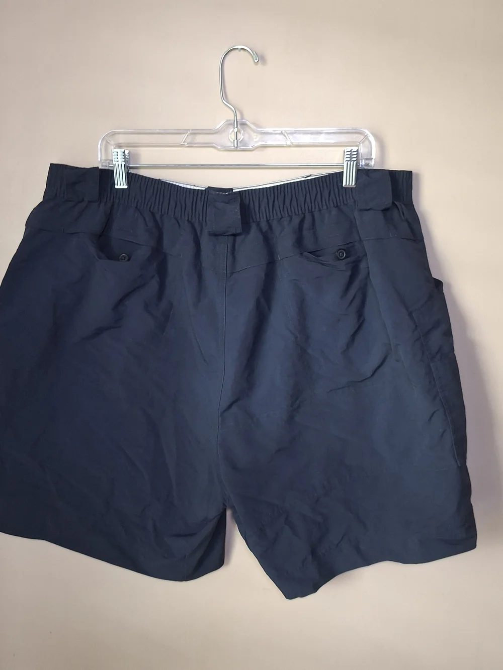 AFTCO Men's Black Cargo Fishing Shorts; Size 42
